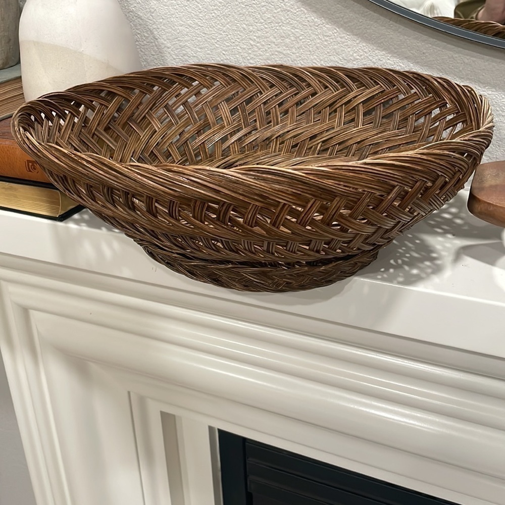 Vintage woven‎ basket